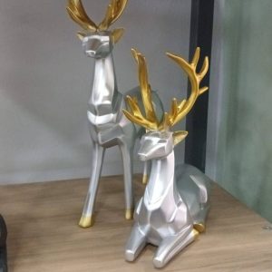 Foto real del set decorativo de renos